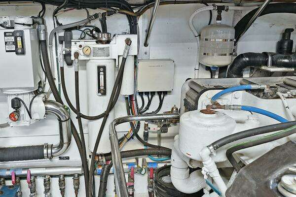 Hargrave Sky Lounge Yacht For Sale