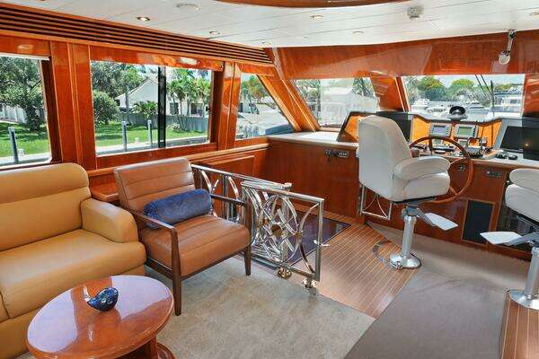 Hargrave Sky Lounge Yacht For Sale