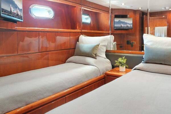 MILES AWEIGH 81ft Hargrave Yacht For Sale