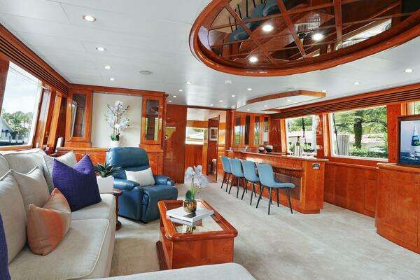 Hargrave Sky Lounge Yacht For Sale