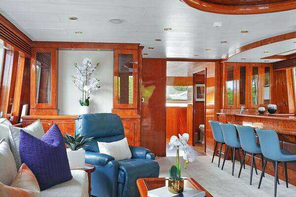 Hargrave Sky Lounge Yacht For Sale