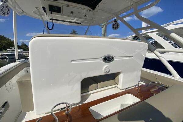Dolce 28ft Pursuit Yacht For Sale