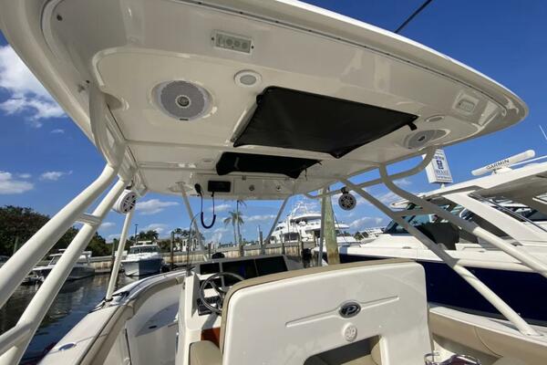 Dolce 28ft Pursuit Yacht For Sale