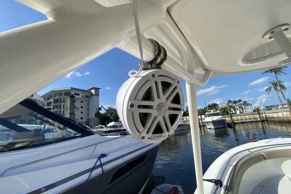 Dolce 28ft Pursuit Yacht For Sale