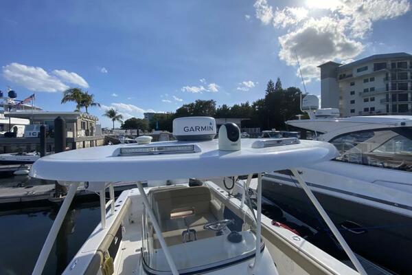 Dolce 28ft Pursuit Yacht For Sale