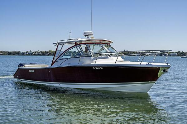 34ft Pursuit Yacht For Sale