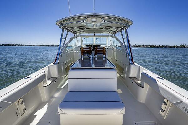 34ft Pursuit Yacht For Sale