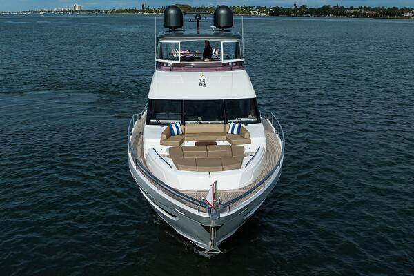 Princess Y78 - Janie II - Profile