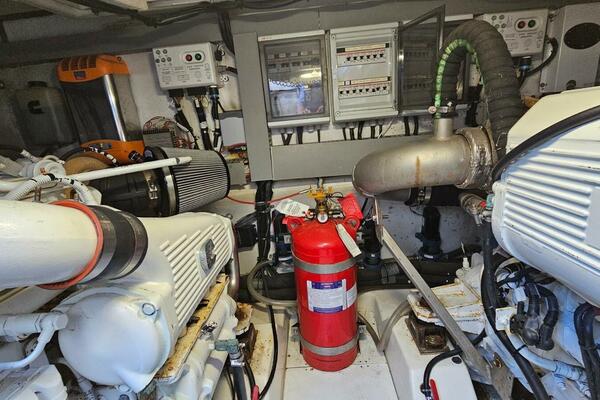 50ft Azimut Yacht For Sale