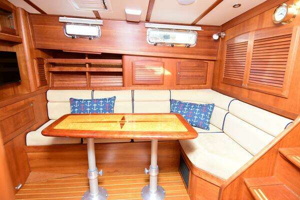 Sabre Salon Express Yacht For Sale
