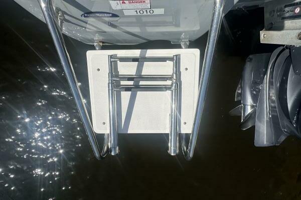 24ft Sea Hunt Yacht For Sale