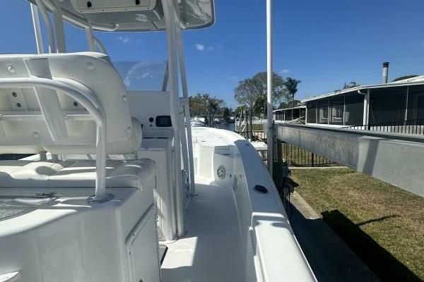 24ft Sea Hunt Yacht For Sale