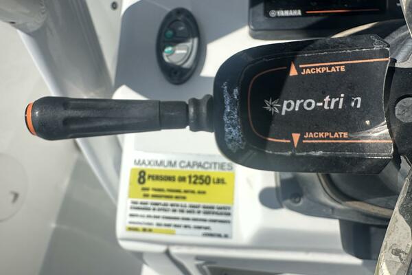 24ft Sea Hunt Yacht For Sale