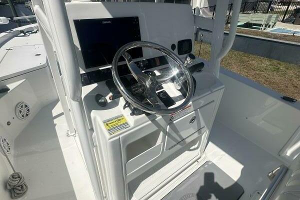 24ft Sea Hunt Yacht For Sale