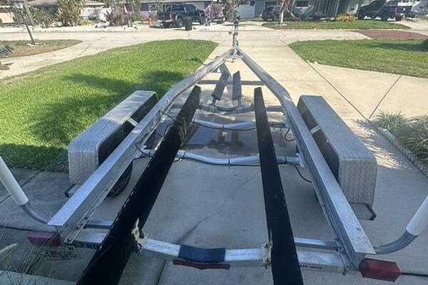 24ft Sea Hunt Yacht For Sale