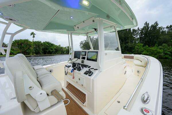 Cobia 350 CC Yacht For Sale
