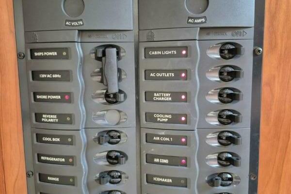 40ft Riviera Yacht For Sale