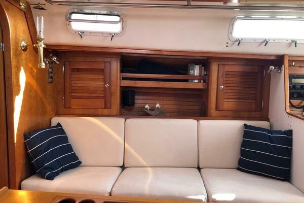Arcadia 42ft J Boats Yacht For Sale