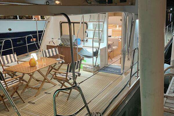 Lyman-Morse  Yacht For Sale