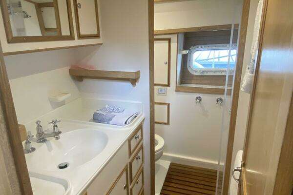 Lyman-Morse  Yacht For Sale