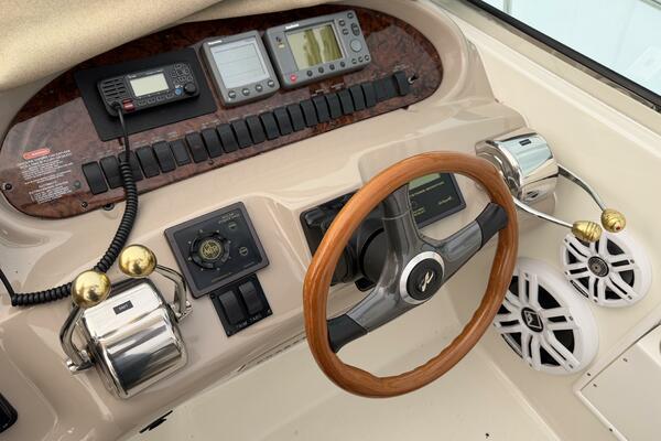 Lyman Zerga 38ft Sea Ray Yacht For Sale