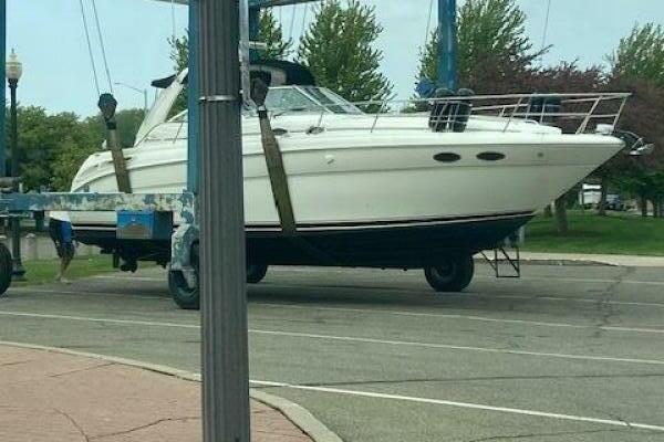 Lyman Zerga 38ft Sea Ray Yacht For Sale