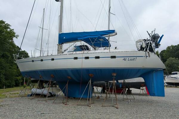 At Last 55ft Tayana Yacht For Sale