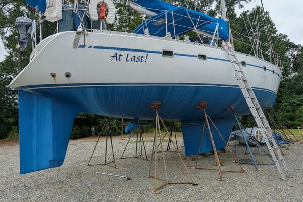 At Last 55ft Tayana Yacht For Sale