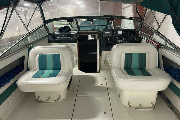 Patriot 30ft Sea Ray Yacht For Sale