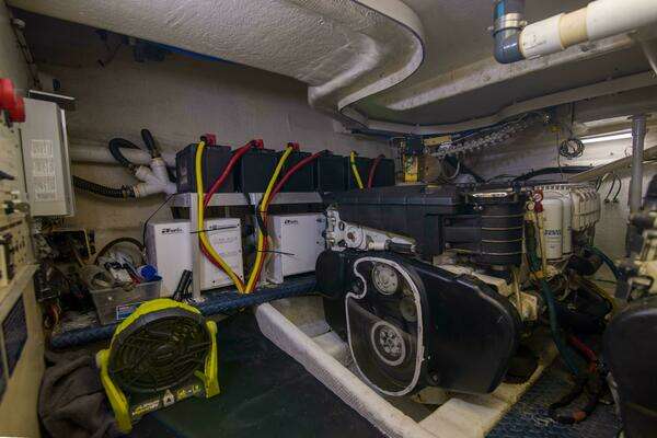 Silverton Ovation Yacht For Sale