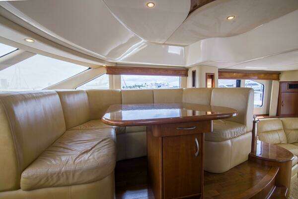 Silverton Ovation Yacht For Sale