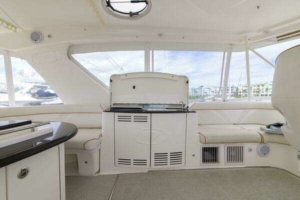 Silverton Ovation Yacht For Sale