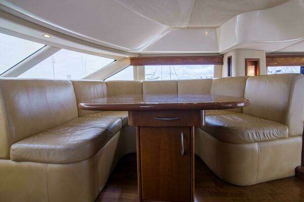Silverton Ovation Yacht For Sale
