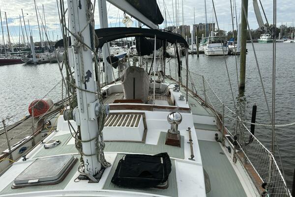 1983 Vagabond 42 Ketch