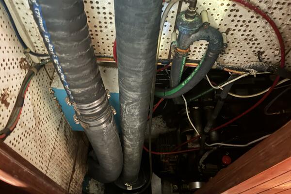 1983 Vagabond 42 Ketch