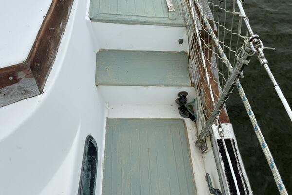 1983 Vagabond 42 Ketch