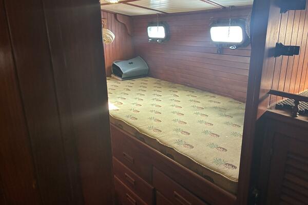 1983 Vagabond 42 Ketch