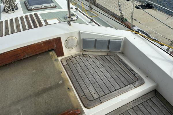 1983 Vagabond 42 Ketch