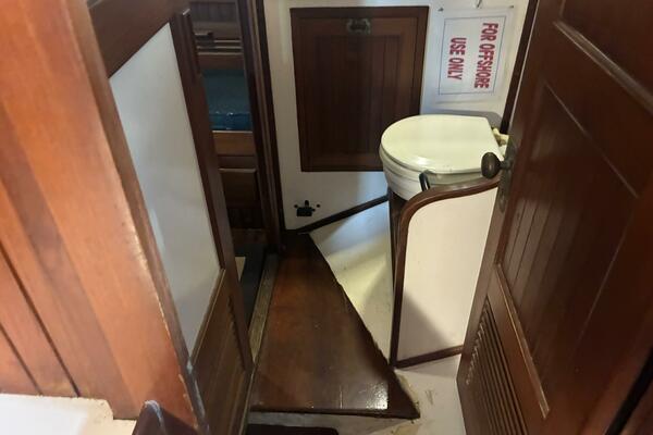 1983 Vagabond 42 Ketch