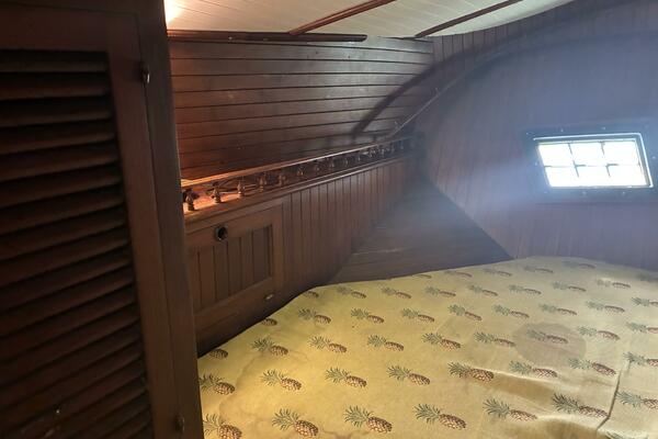 1983 Vagabond 42 Ketch