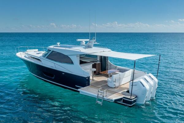 ECLIPSE 505 Shadow 003 50ft ECLIPSE Yacht For Sale