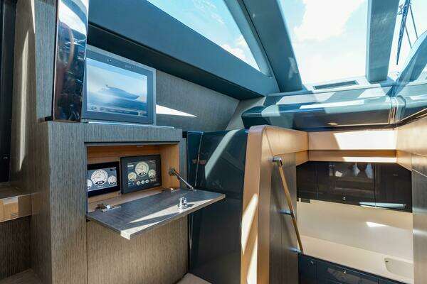 2014 Riva 86
