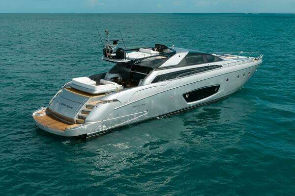 2014 Riva 86