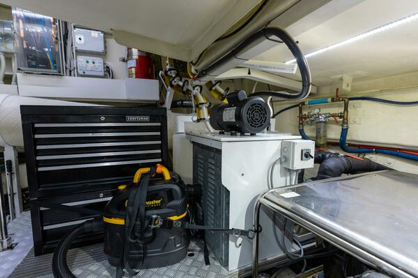 PUROSANGUE 86ft Riva Yacht For Sale