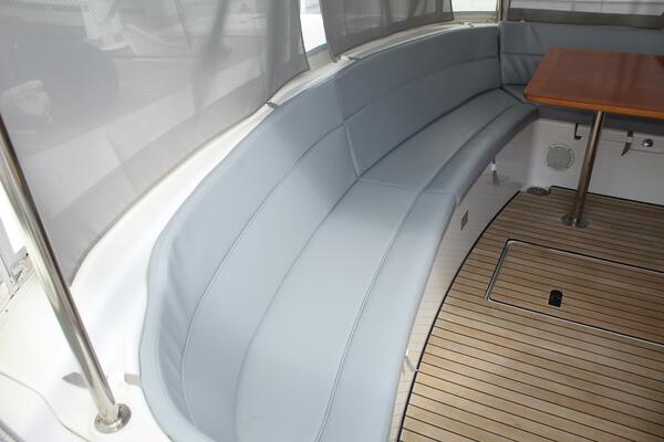 Cadence 43ft Lagoon Yacht For Sale