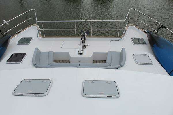 Lagoon 43 Power Cat Yacht For Sale