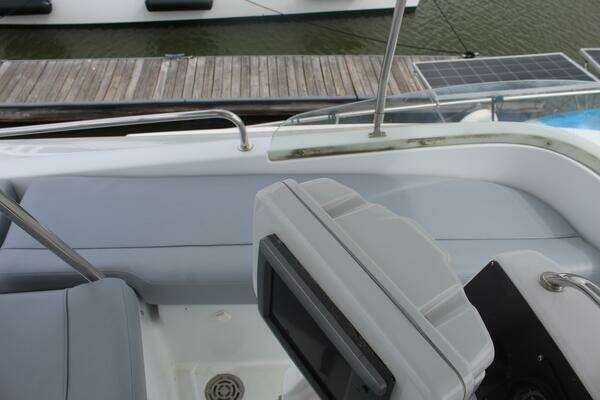 Lagoon 43 Power Cat Yacht For Sale