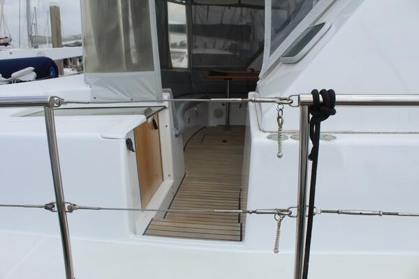 Cadence 43ft Lagoon Yacht For Sale