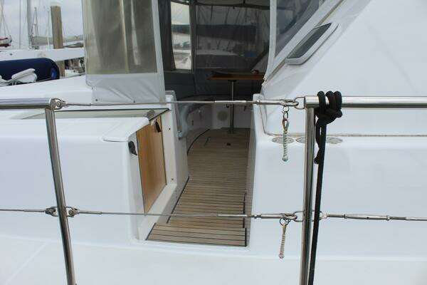 Lagoon 43 Power Cat Yacht For Sale