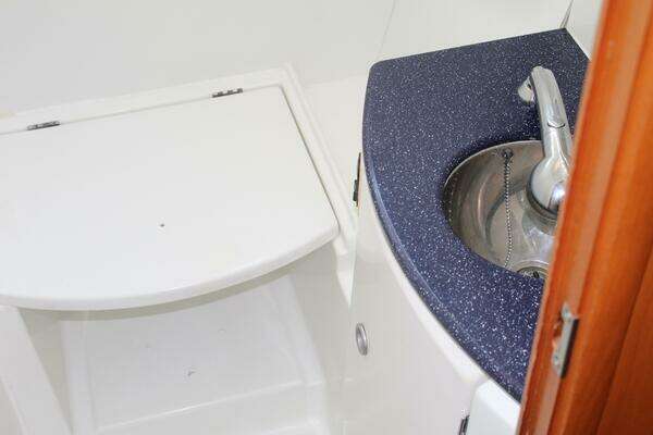 Lagoon 43 Power Cat Yacht For Sale